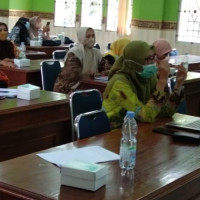 (Galeri MGMP) GPAI Praktik Menyusun Soal US