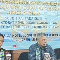 Direktur PAI: Guru Hebat Harus Dibentuk, Bukan Lahir Sendiri